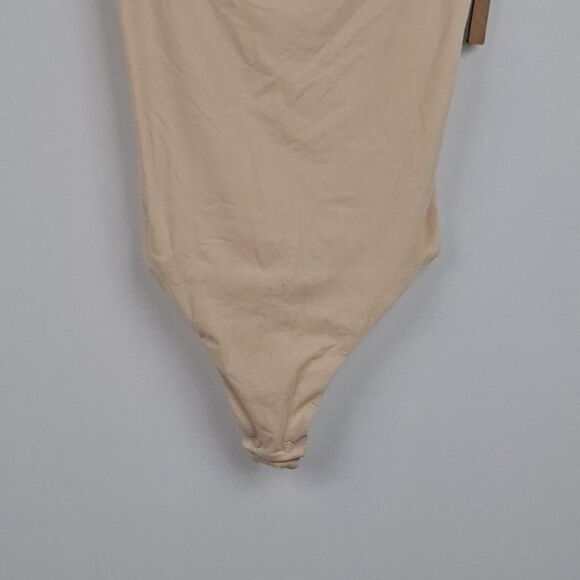 SKIMS ladies bodysuit NWT - Picture 3 of 8